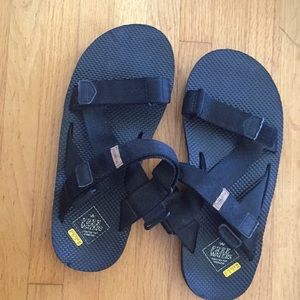 Free Waters sandals!